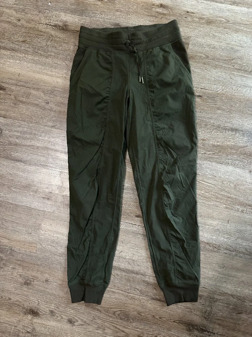 Lululemon Dance Studio Joggers Size 6 Dark Olive 29